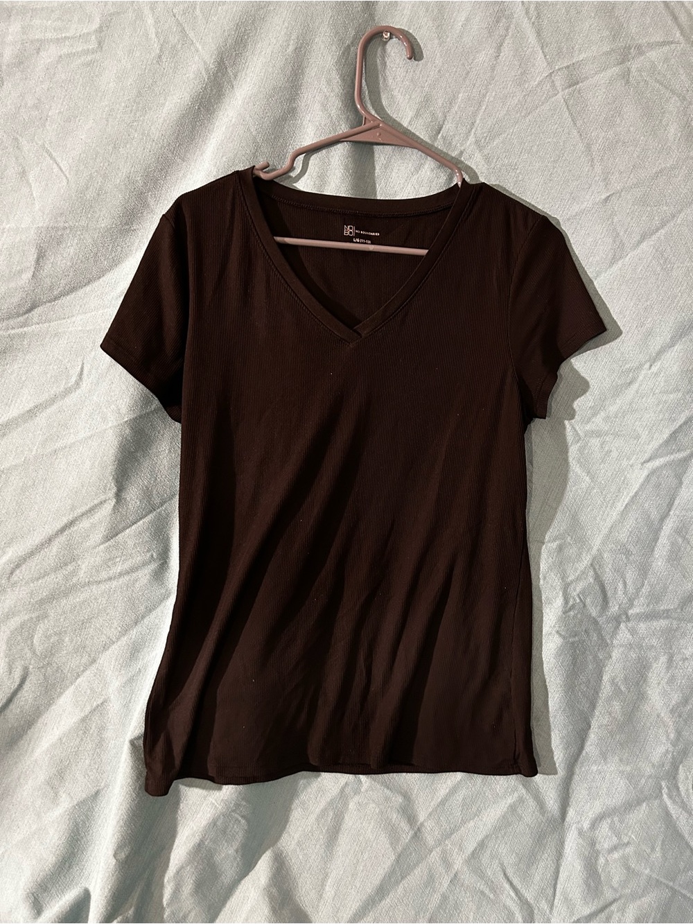 Women's V-Neck Short Sleeve Tee - Black